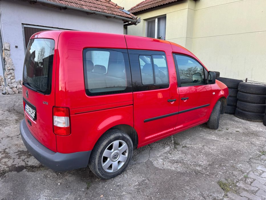 Vw caddy  1,4 benzina  din 2009