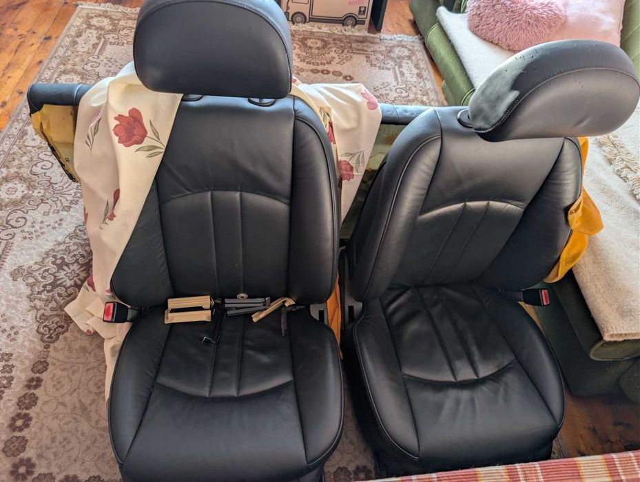 Салон за Мерцедес cls w219