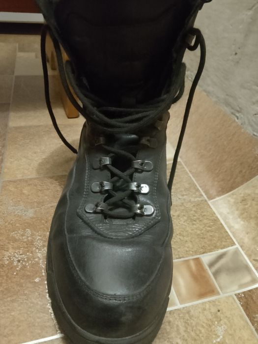 Продам Берцы для