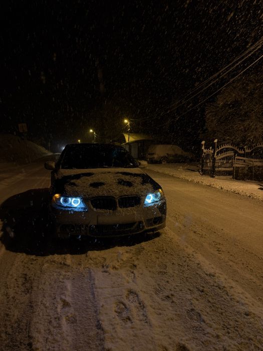 Bmw e90 2010 245к.с.