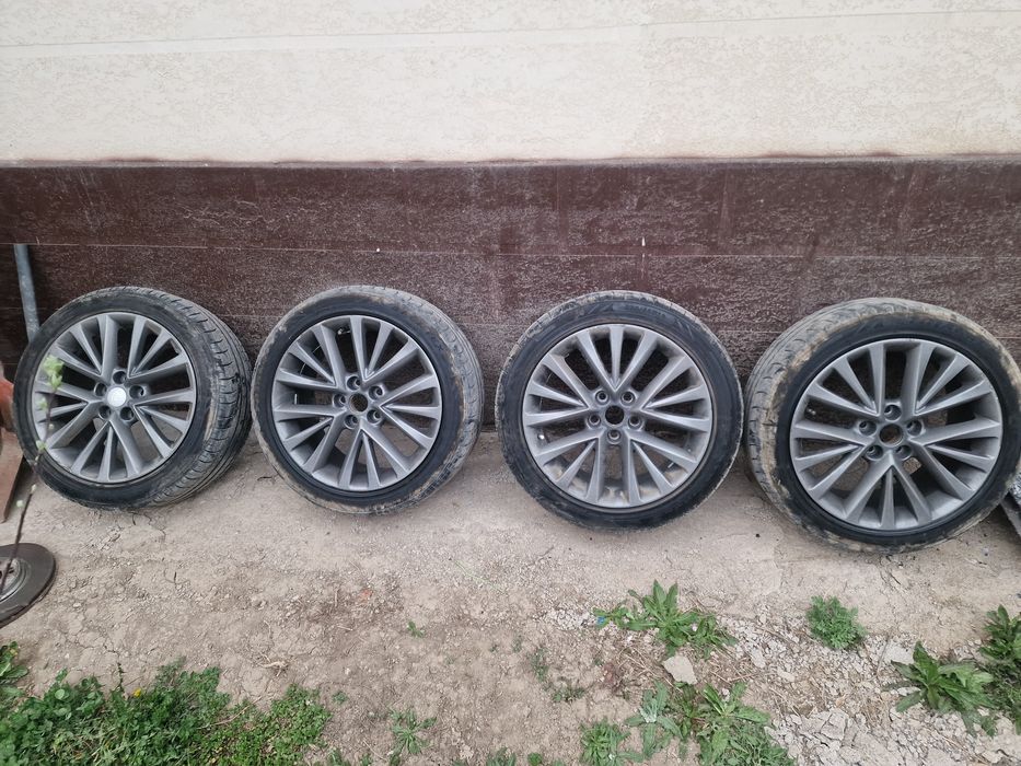 Диски вместе с шинами 18 размер