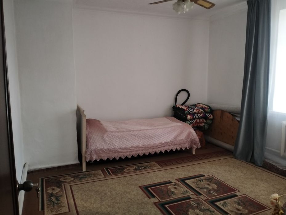 продаю квартиру .