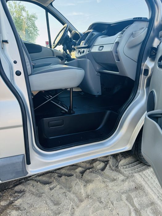 Opel vivaro lung  2013
