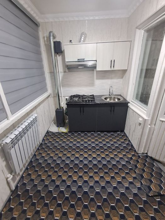 Фрунзенский масивда 2 хонали квартира сотилади