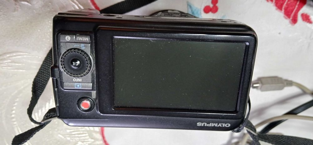 Olympus SP-800UZ