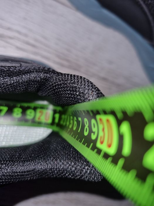 Vând adidași NOI băieți mărime 34  20,5 cm interior