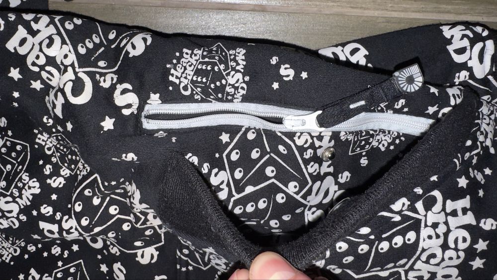 Y2K Akademiks Head Cracks Суичър