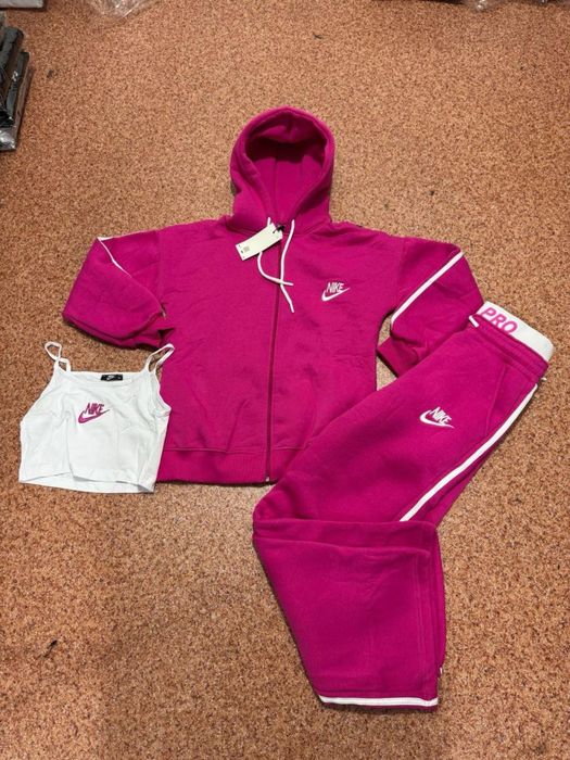 Compleu nike dama
