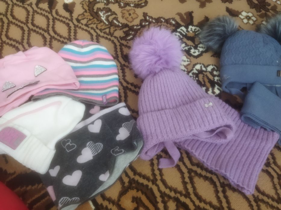 Вещи на девочку отдам даром