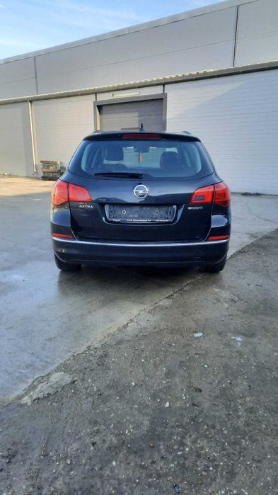 Am masina la vanzare