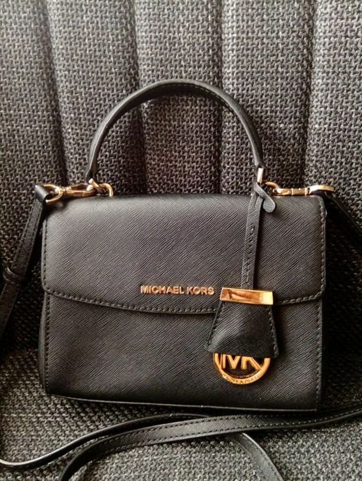 Чанта Michael Kors естествена кожа