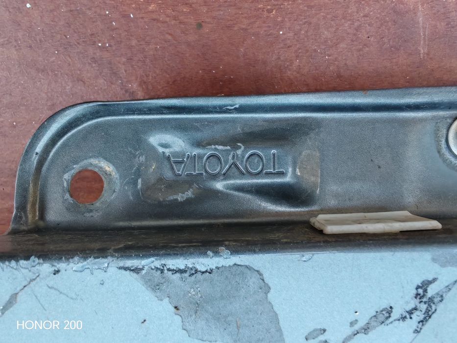 Крыло Тайота камри 30