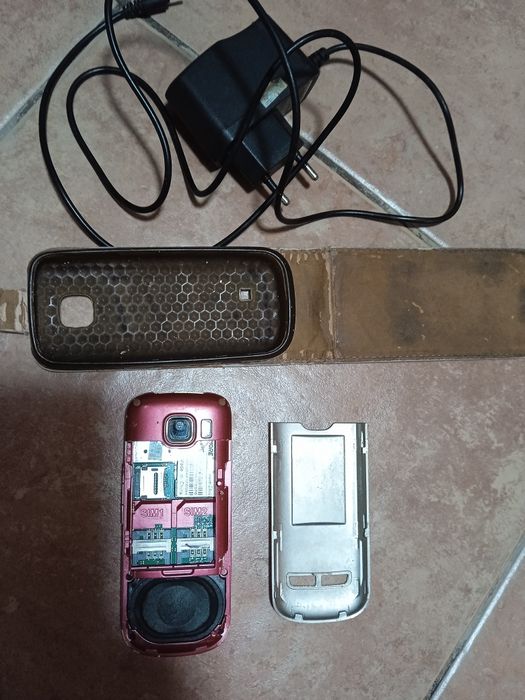 Нокия рабочий телефон.