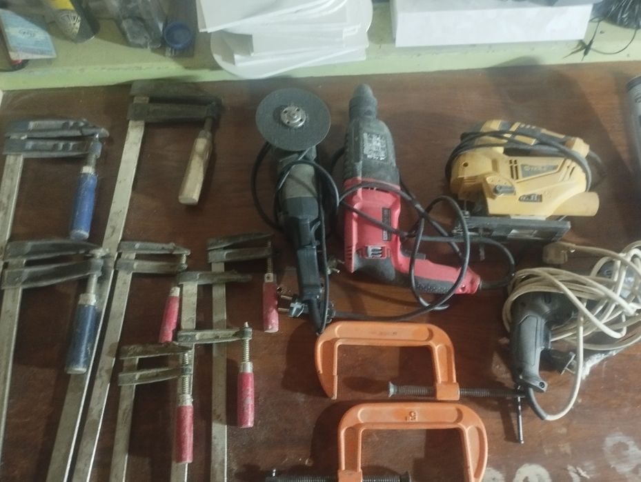 Продам электро инструмент