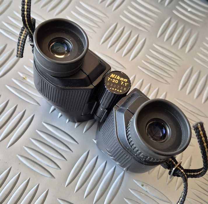 Бинокъл Bushnell Insta Focus 7x35, Nikon Travellite II