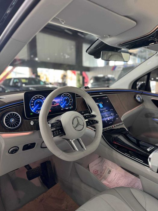 Mercedes-Benz EQE 500 SUV