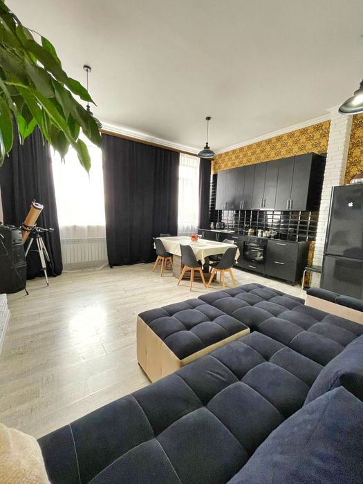 Продам 5и комнатную кв пр.Абая