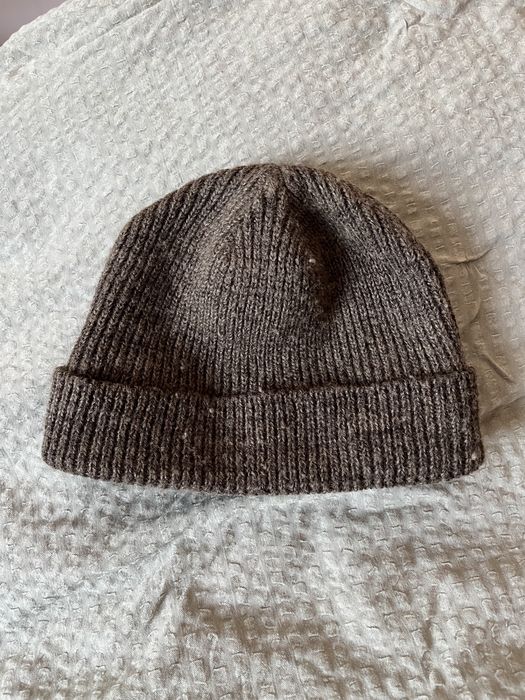 Кафява зимна шапка