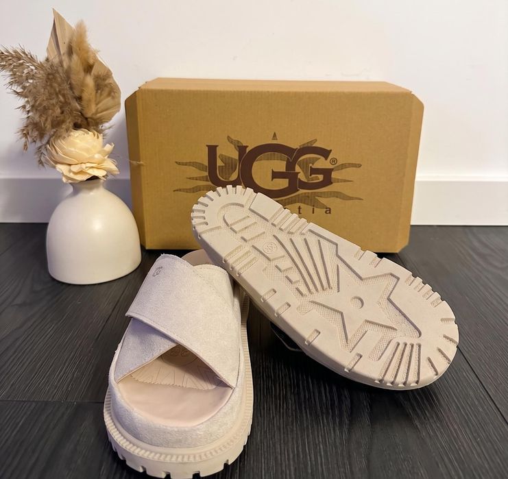 Papuci UGG - Slapi UGG Crem