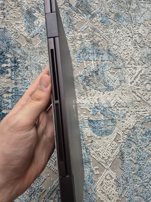 Продам ноутбук hp envy