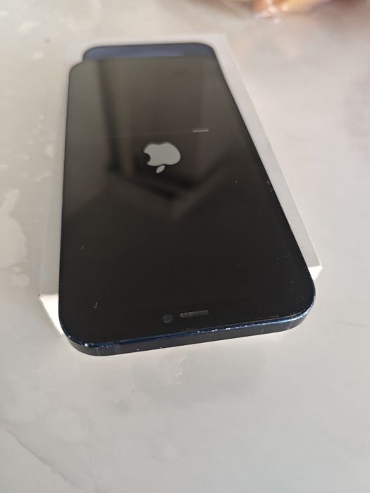 iPhone 12 64GB. iPhone