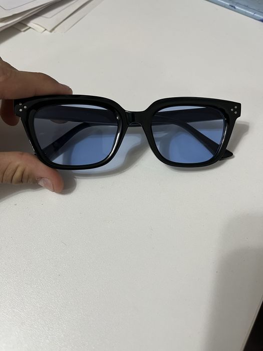 Очки с голубыми линзами