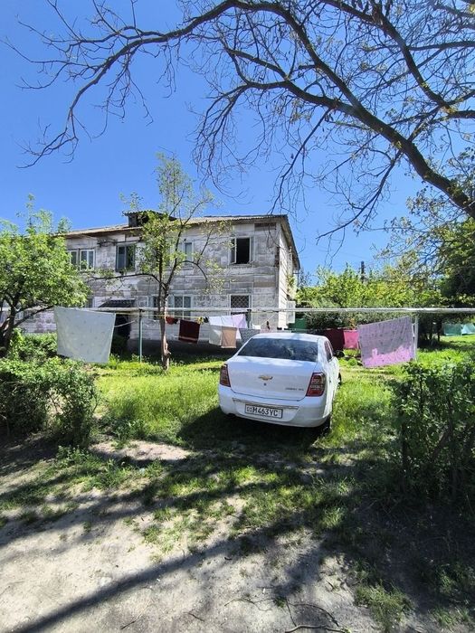 Продам 2-х комнатную квартиру в деревянном доме на первом этаже у Метр