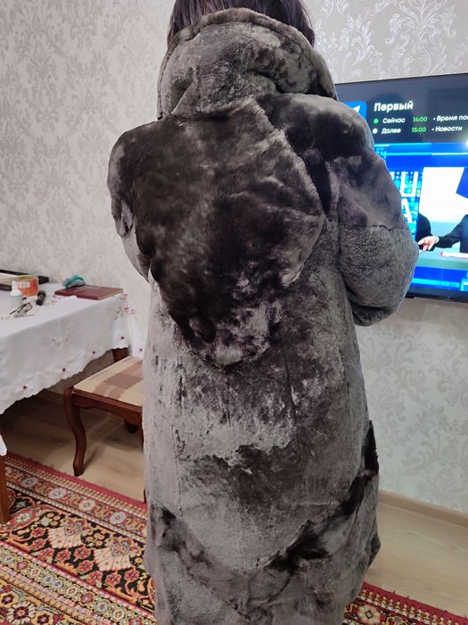 Шуба тёплая. Мутон