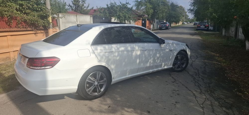 MERCEDES-BENZ E-Class 2015 — imagine 4