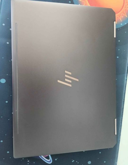 Бизнес Ноутбук с золотистым корпусом HP spectre x360, touch