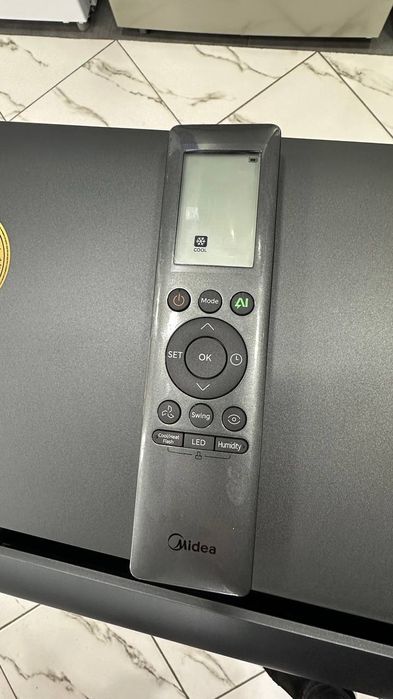 Новинка Кондиционер Midea Naomi Pro 12000btu. Naomi pro 12 midea