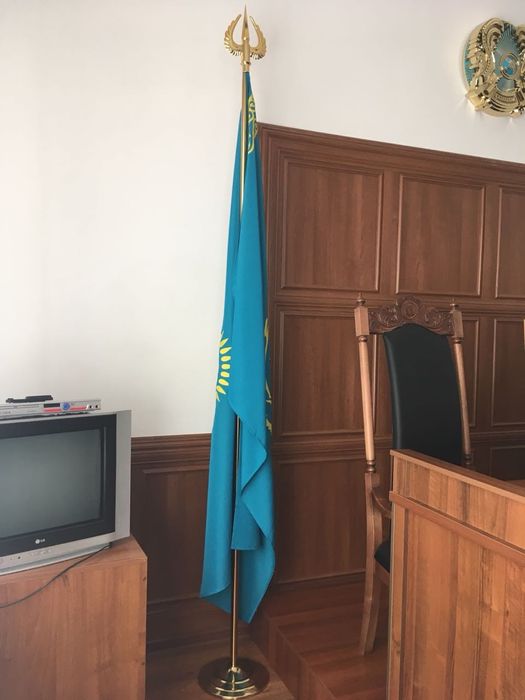 Флагштоки новые металлические