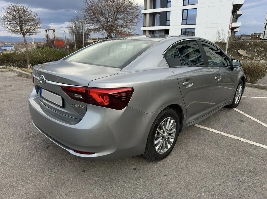 Toyota Avensis Гаранция Toyota Relax до юли 2027г.