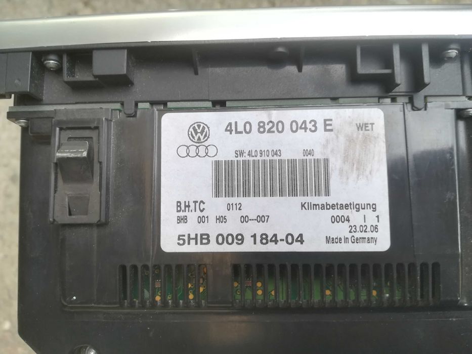 Audi Q7 Ауди Кю7 панел управление климатроник парно 4L0 820 043 E
