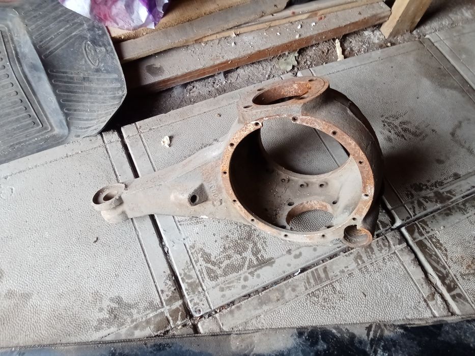 Корпус поворотного кулака камаз