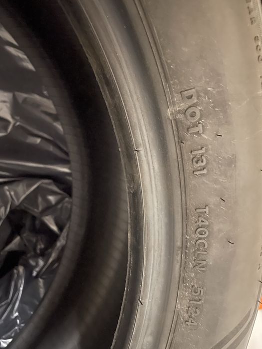 Vand anvelope 225/55/19 brigestone