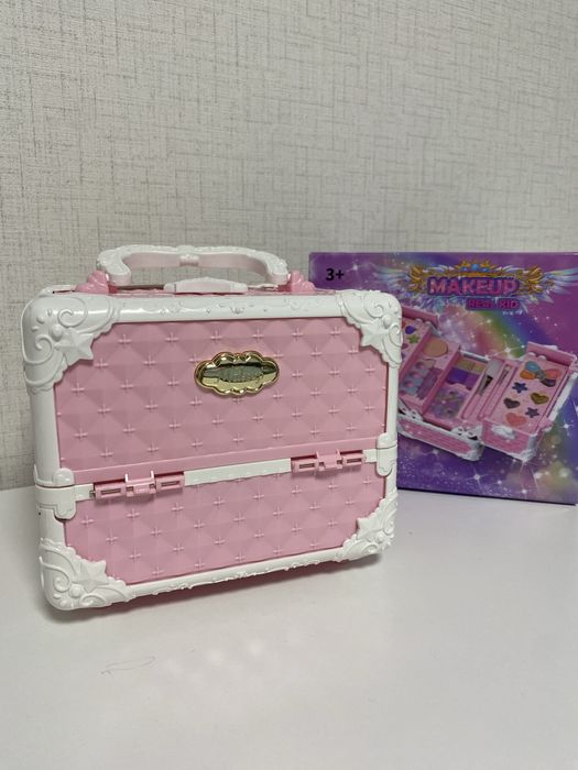 Детско куфарче с гримове