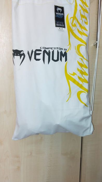 Спортивные костюмы