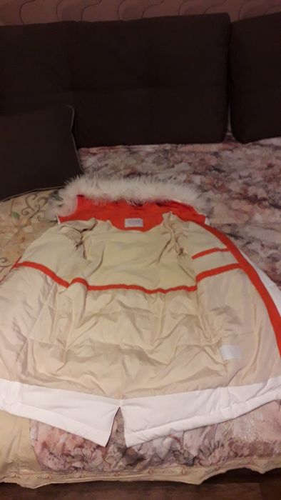 Куртка новая подростковая на девочку