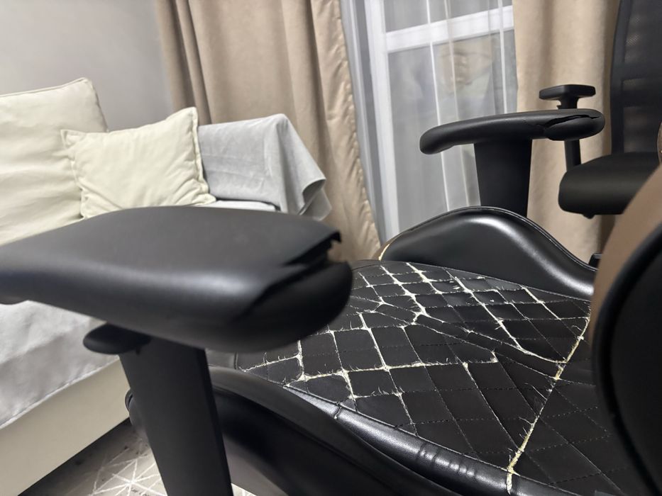 DxRacer игровое кресло