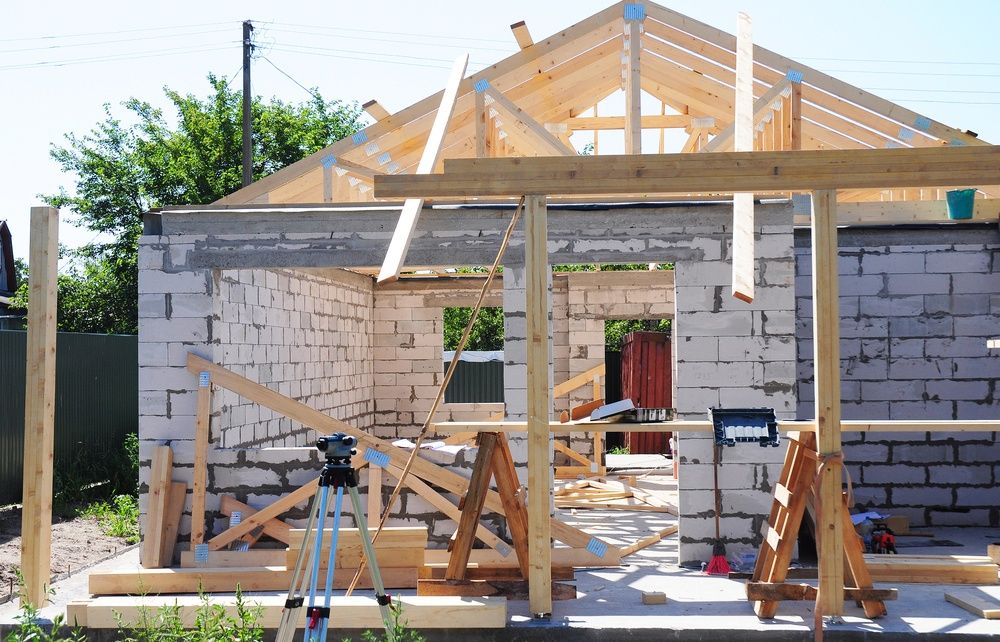 Meseriaș | Amenajări Interioare Exterioare  | Zugrăveli  |  Renovări