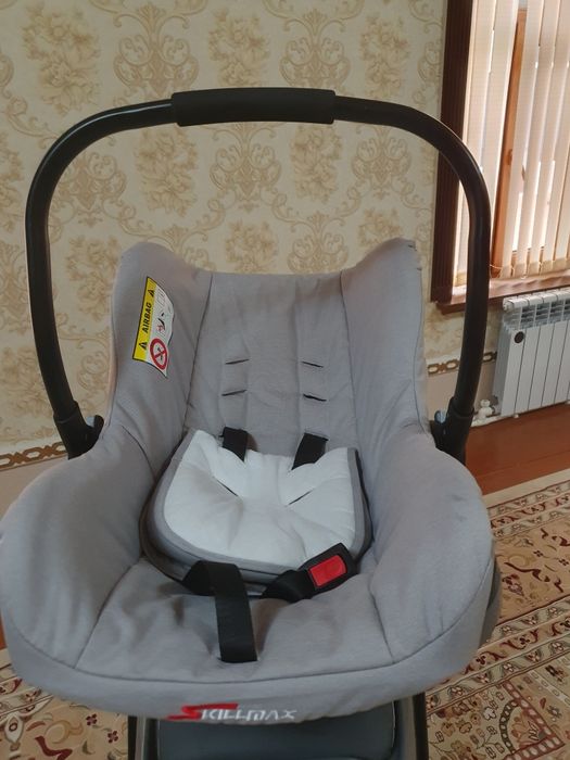 Продаётся детская коляска 2 в 1