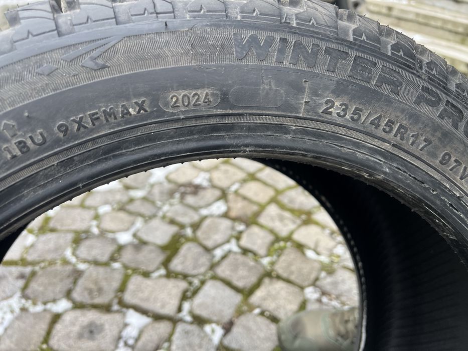 Гуми 235/45/17 TOURADOR дот 24