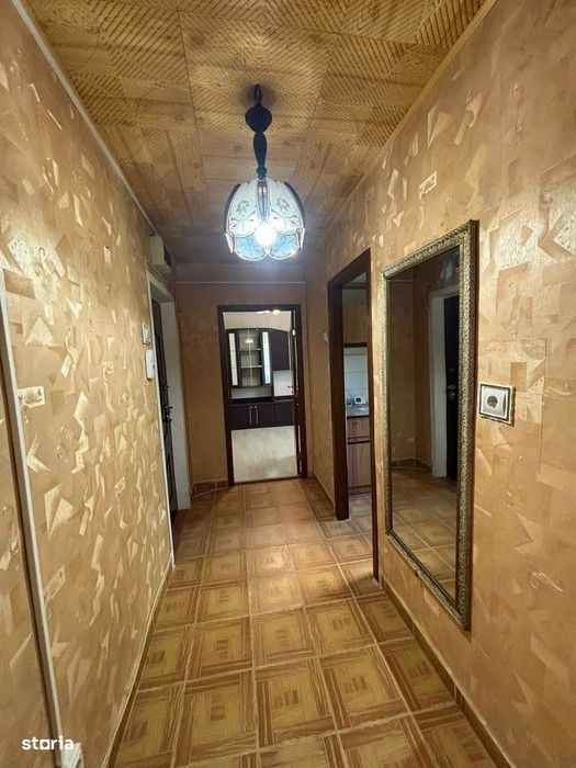 Apartament cu 2 camere și balcon, etj 3,zona Scolii nr.11.Pret 47.000e