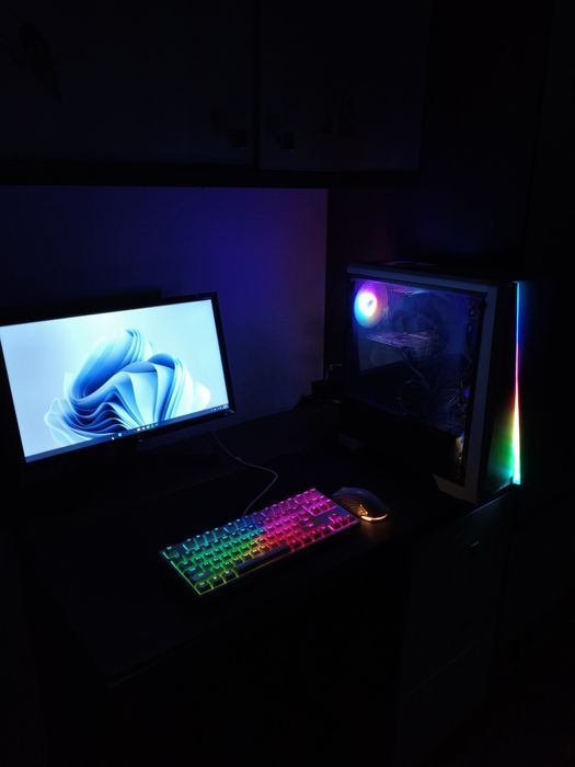 Продаю игровой ПК, монитор, мышка, клавиатура