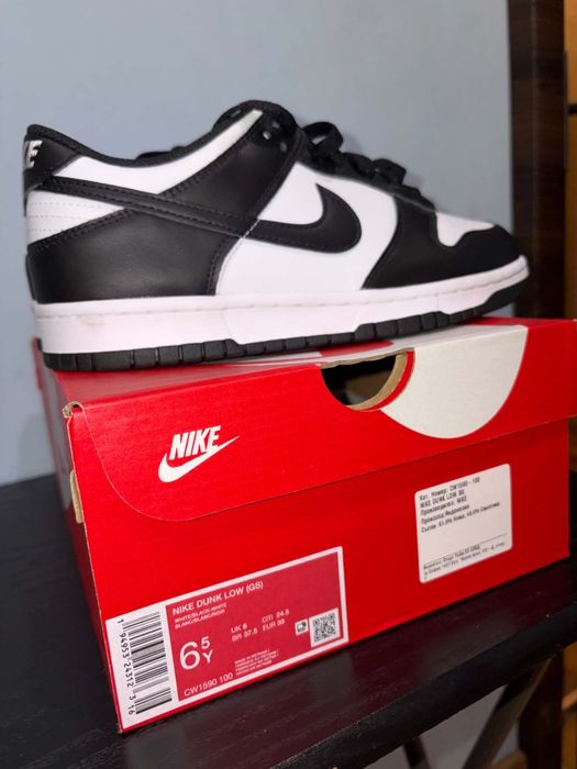 Продавам маратонки Nike Dunk Low