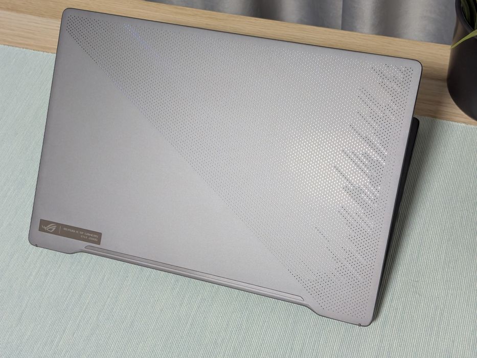 [ASUS ROG ZEPHYRUS] RTX 3060, RYZEN 7, 24GB, 2Tb SSD, 2k Display