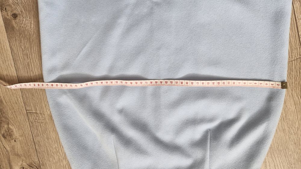 Vând fustă baby blue