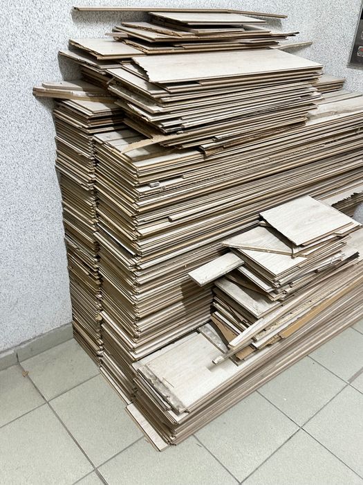 Ламинат использованный на дачу , на улицу