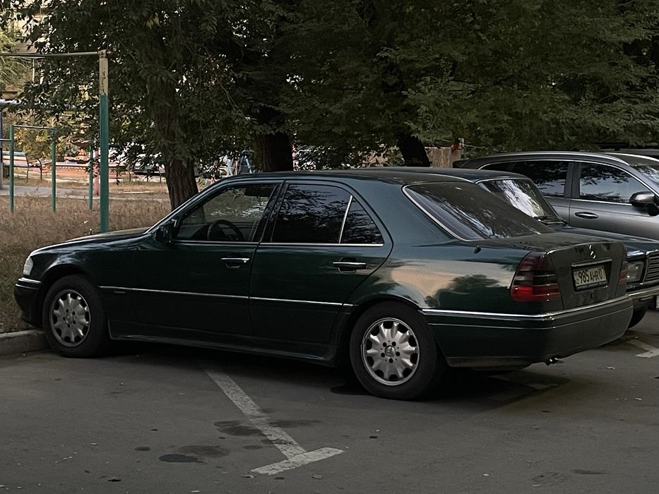 Mercedes c-200 w202